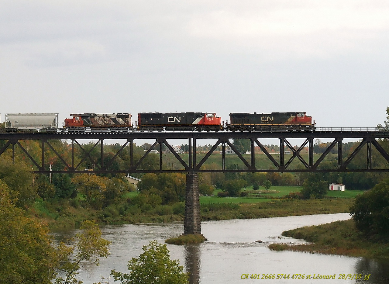 CN 401 passes over the Nicolet river on this nice Fall day.