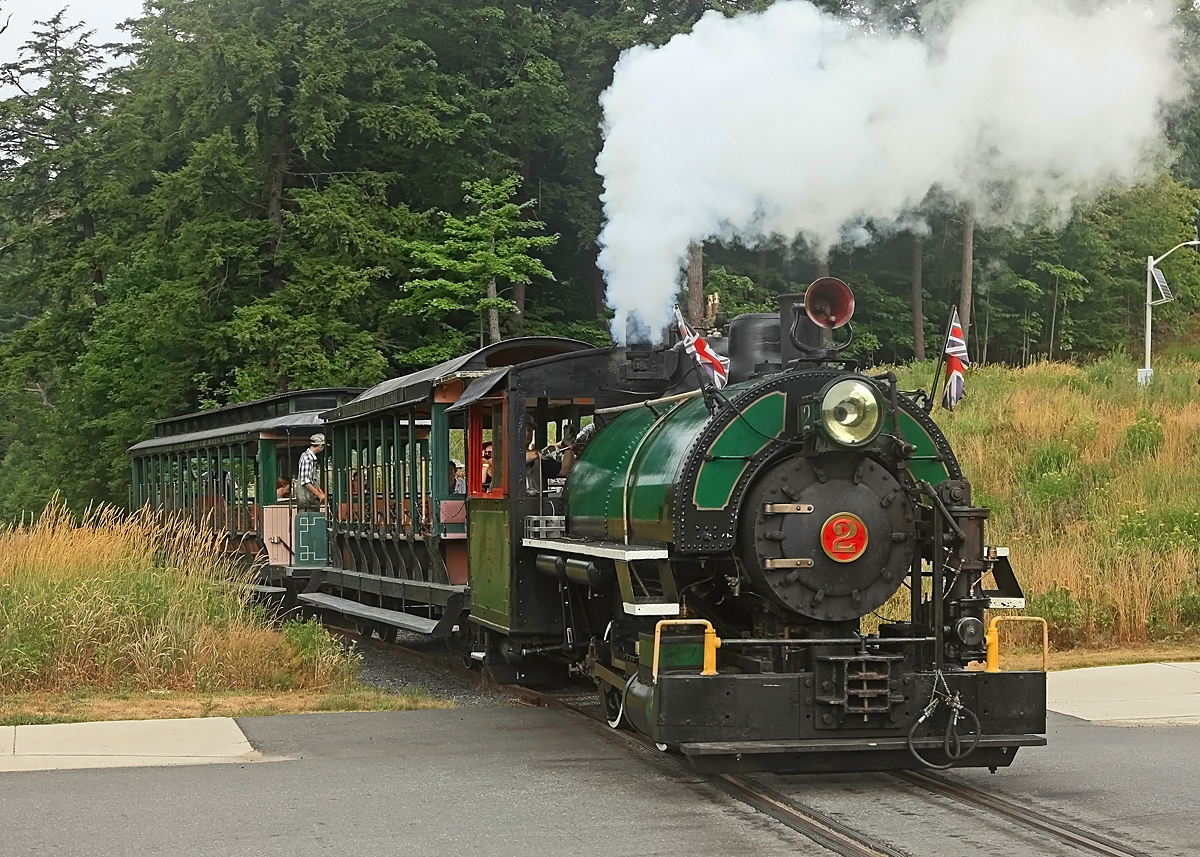 "Engineer for a Day" Brian lets loose on the 5-chime crossing Forbes Hill Drive upon return to Rotary Village Station with the last trip of the day.