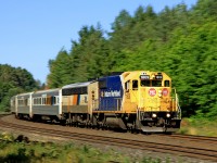 The southbound Northlander flies through Martins with 1809 leading.