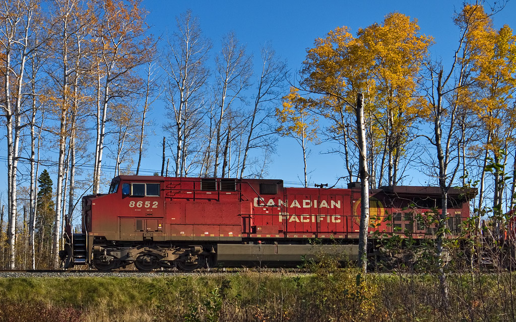 CP 8652E approaching Hurkett.