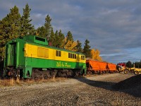 After the end of the tourist season the WPYR crew loads of a train with new material for track maintenance