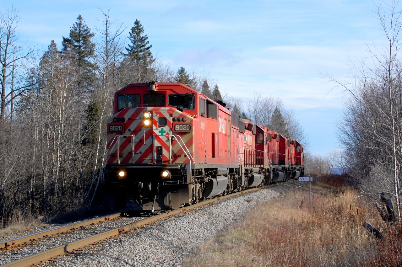 CP SD40-2F #9020 lead this 3 light engines enroute to Montreal after running a Grain train to Quebec city by the night of Novembre 22. Photo took on mile 121, QGRY Trois-rivieres Sub. I like so much to see CP on its old trackage! I was to much young when CP tis real train on this Sub. so I can try to remember the past when I seen CP grain train or engines on quebec city and around.