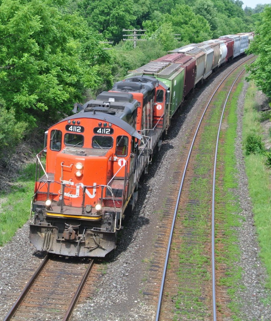 CN 439 heads west to chatham then onto Windsor