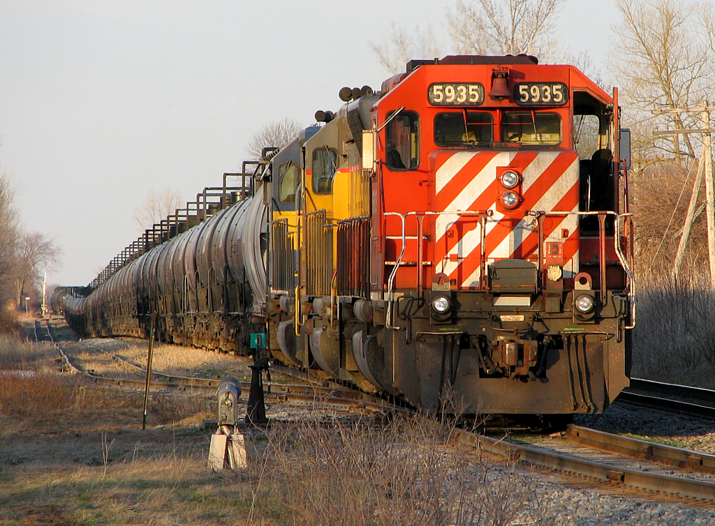CP 643 tied down in the siding at Zorra, waiting for a new crew.
