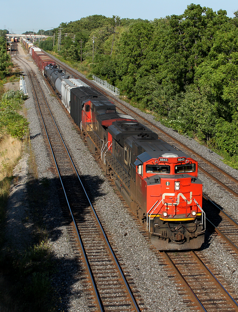 CN 383 passing through Aldershot in between the evening passenger train rush.