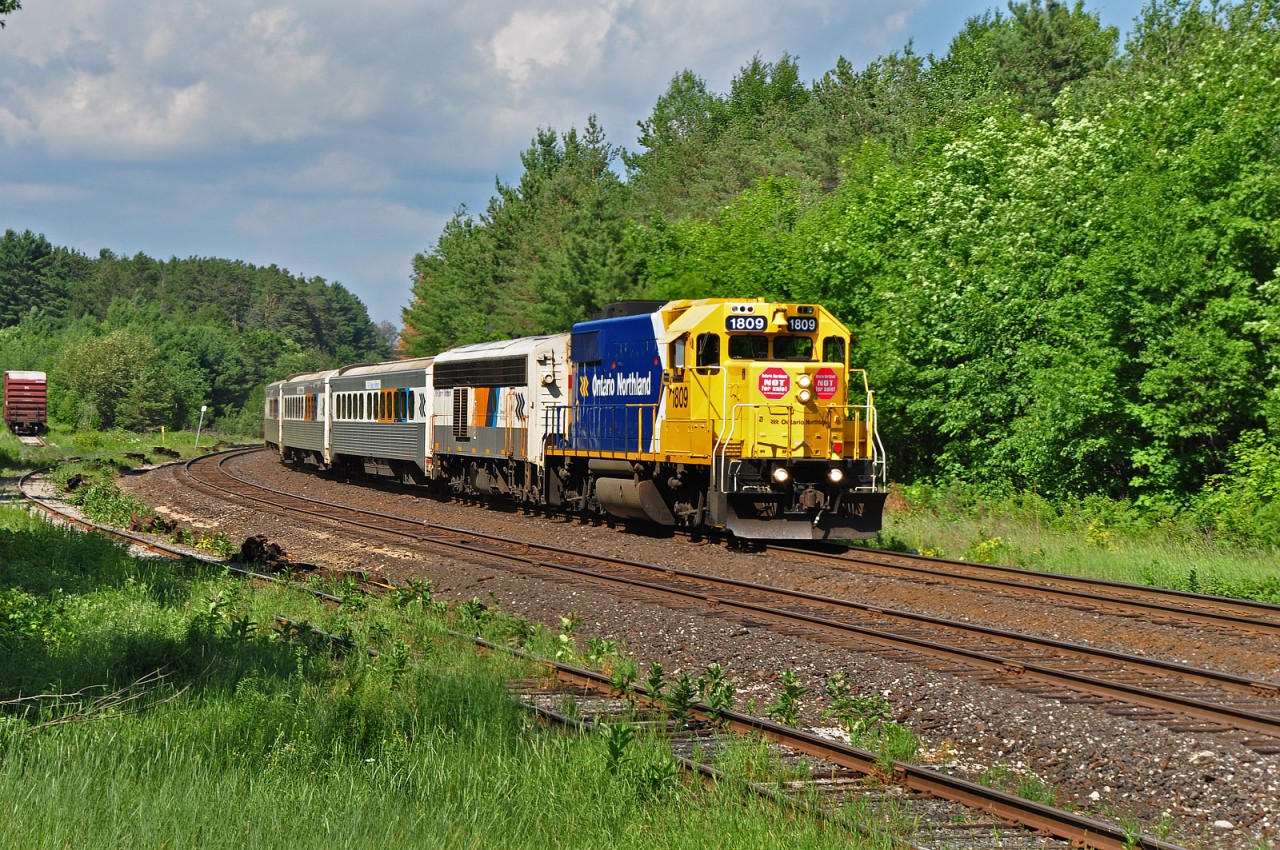 Southbound Northlander passes Martins.  Same train, same day, same place http://www.railpictures.ca/upload/the-southbound-northlander-flies-through-martins-with-1809-leading :-)