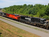 Never thought I would see this happen....Norfolk Southern's 9th heritage unit helps power daily NS transfer #369 out of Ft. Erie, Canada back towards to home turf.