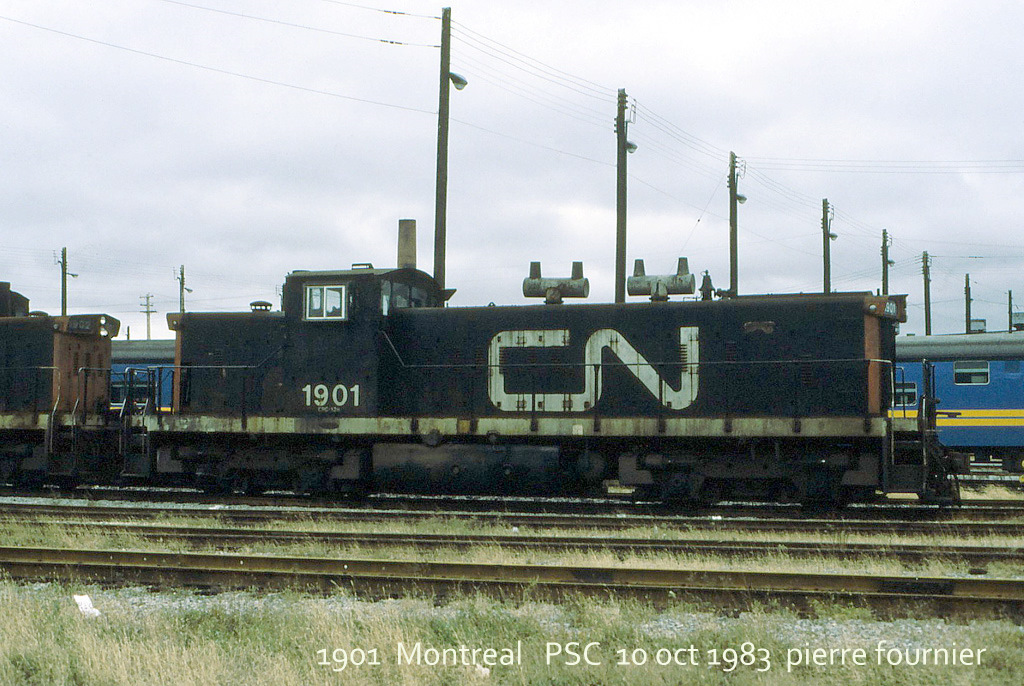 CN 1901 was one of 16 GMD-1s (1900-15)equipped with a steam generator in the short hood that were later removed.