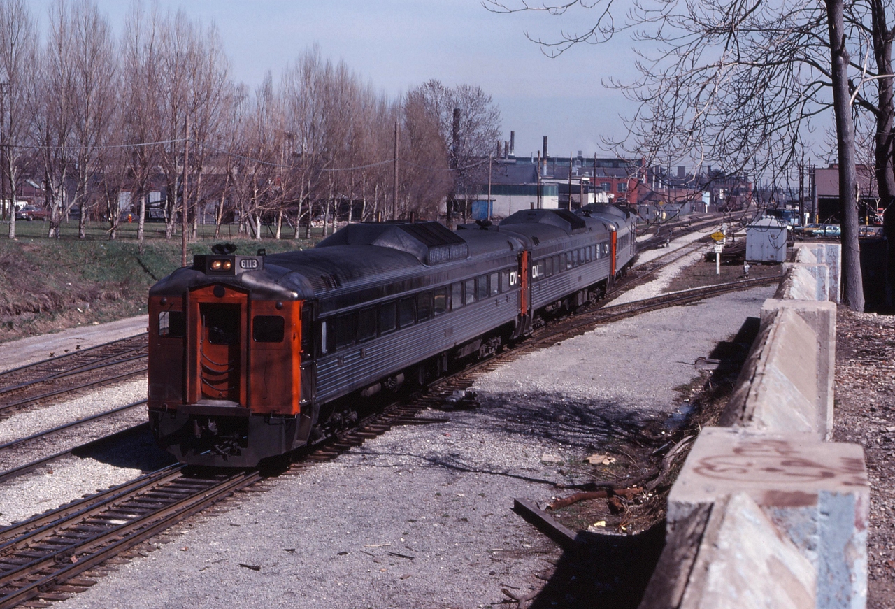 CN 639 is on the approach to the Hamilton Station