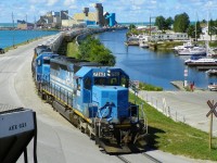 GSCX (SD40-2)7369,7362 FEC (SD40-2)709 lift loaded salt Goderich ON during a gorgeous day !
