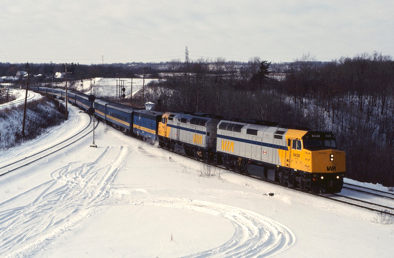 VIA 72 rolls through Hamilton West with a holiday season sized train