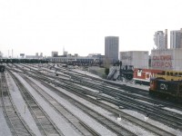 A quiet Saturday morning at Union station,no rush hour but this lonely 8513 moving slowly.