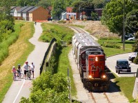 580 returning from SC Johnsons Wax with 4 cars in tow. Service on the former LE&N trackage ended late in 2011