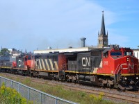 CN 509 approaches the western end of the CN Yard in London after coming from Sarnia.