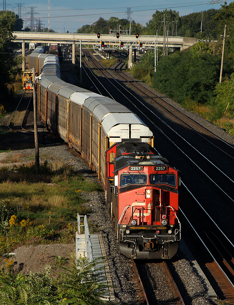 CN 399 works Aldershot with the AC full on.