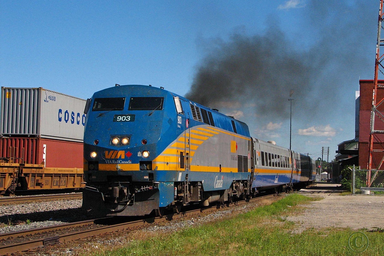 VIA 903, with Toronto to Ottawa train 44, gets underway from the old Smiths Falls station August 13, 2007.