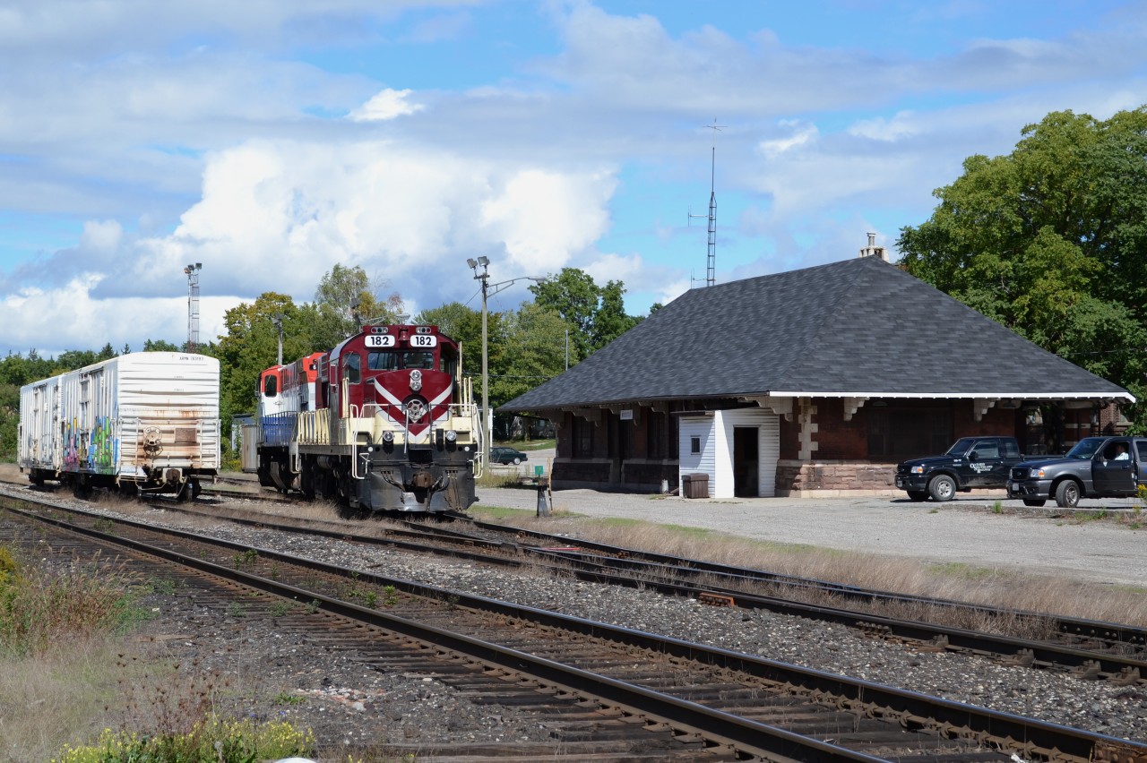 OSR 182 & OSR 644 rest at the CP Woodstock Station.