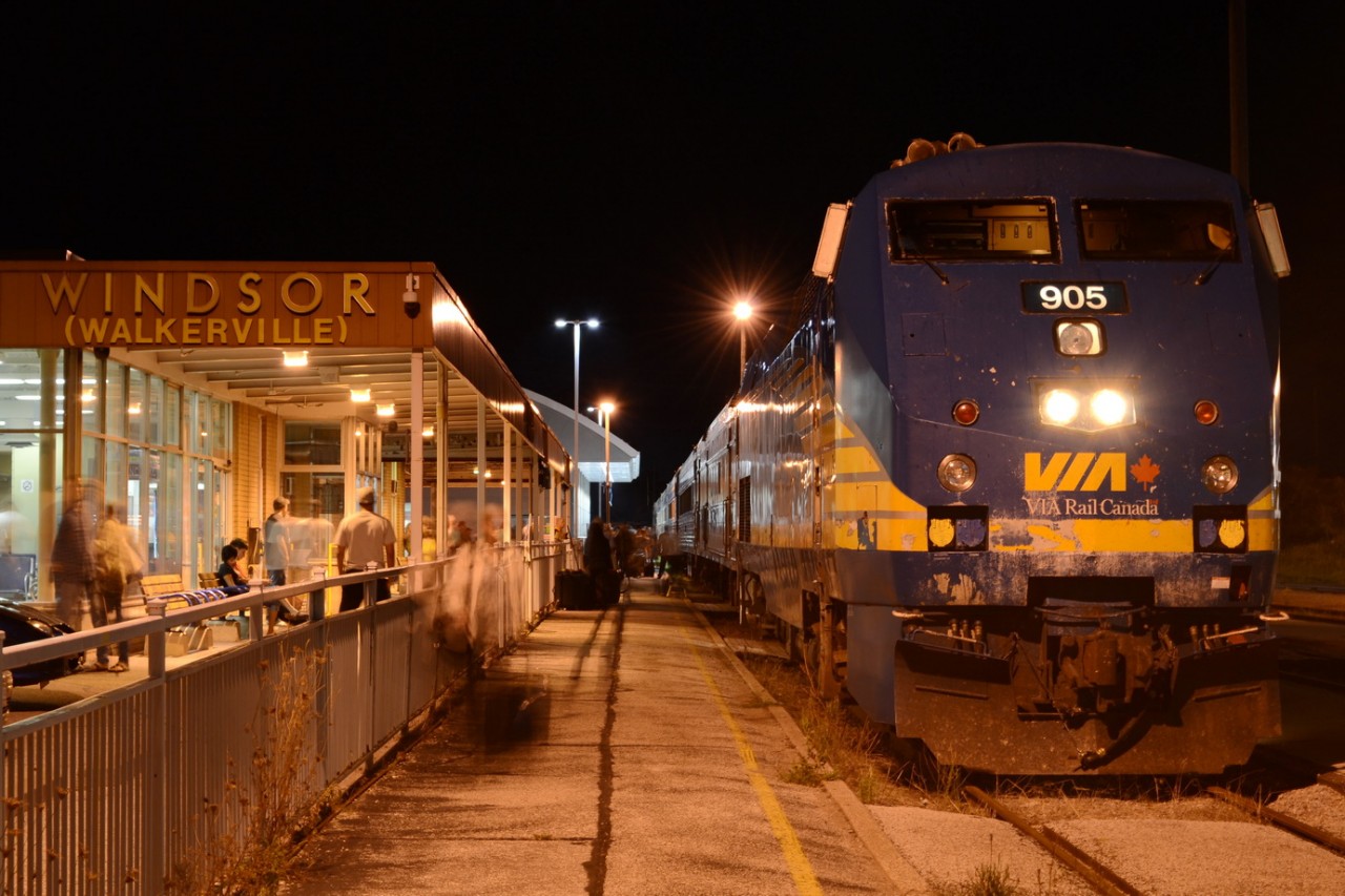 VIA Rail #905, rest at the VIA Rail Station in Windsor (Walkerville). The station will be closing in a couple days, and so I decided to take 1 last few pictures at the station