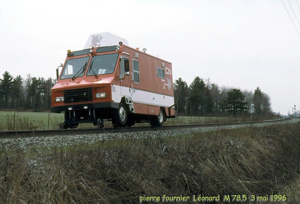 This truck was moving fast enough for a hi-rail,about 35-40 mph,I still don,t know what job it was doing.
