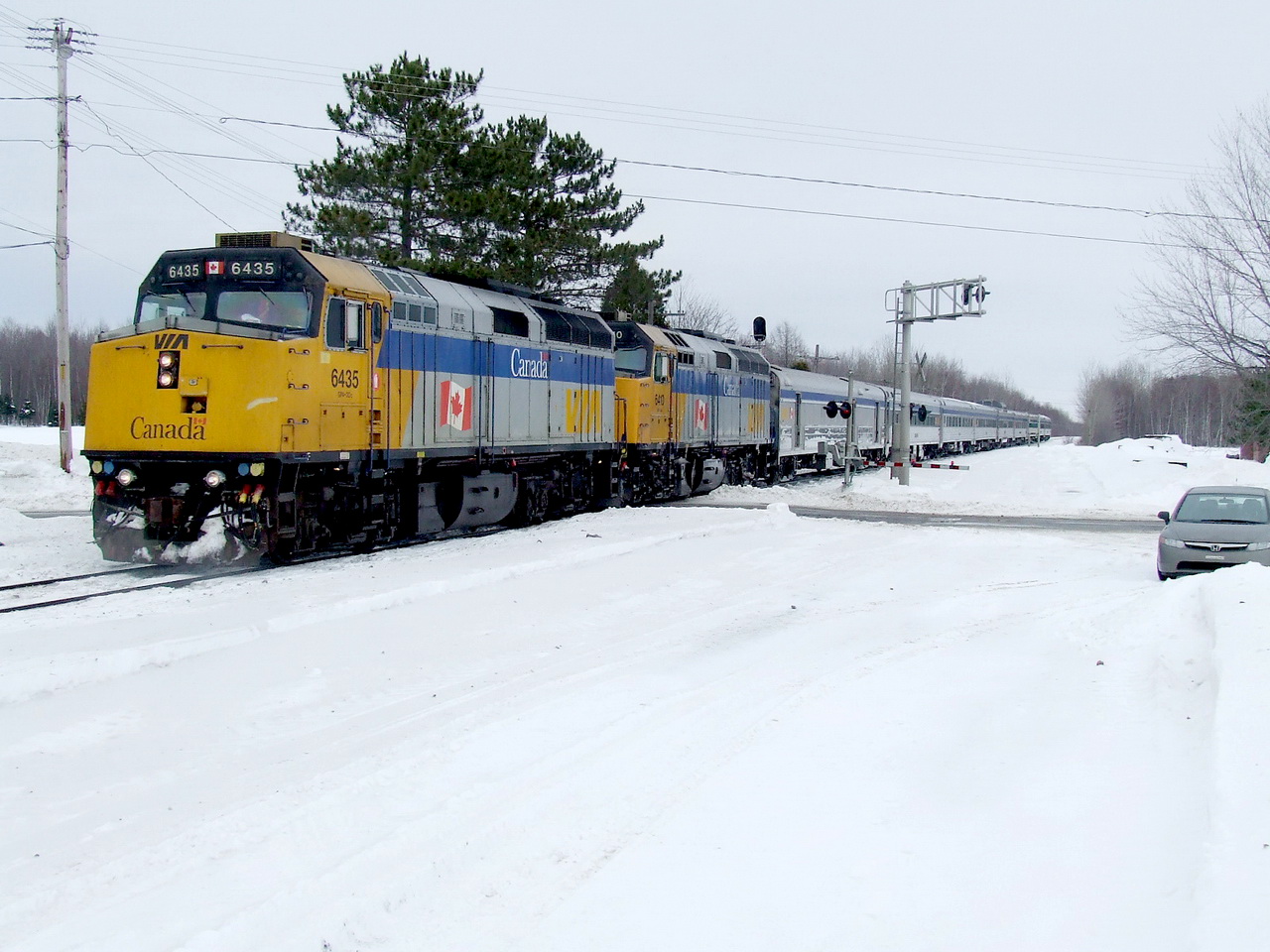 VIA 615 is added during the peak season as the 15 alone doesn,t suffice.