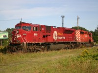 CP 9159 in the United Way scheme and 5798 idle over the weekend at Aberdeen Yard, waiting to take 231 up to Sudbury.