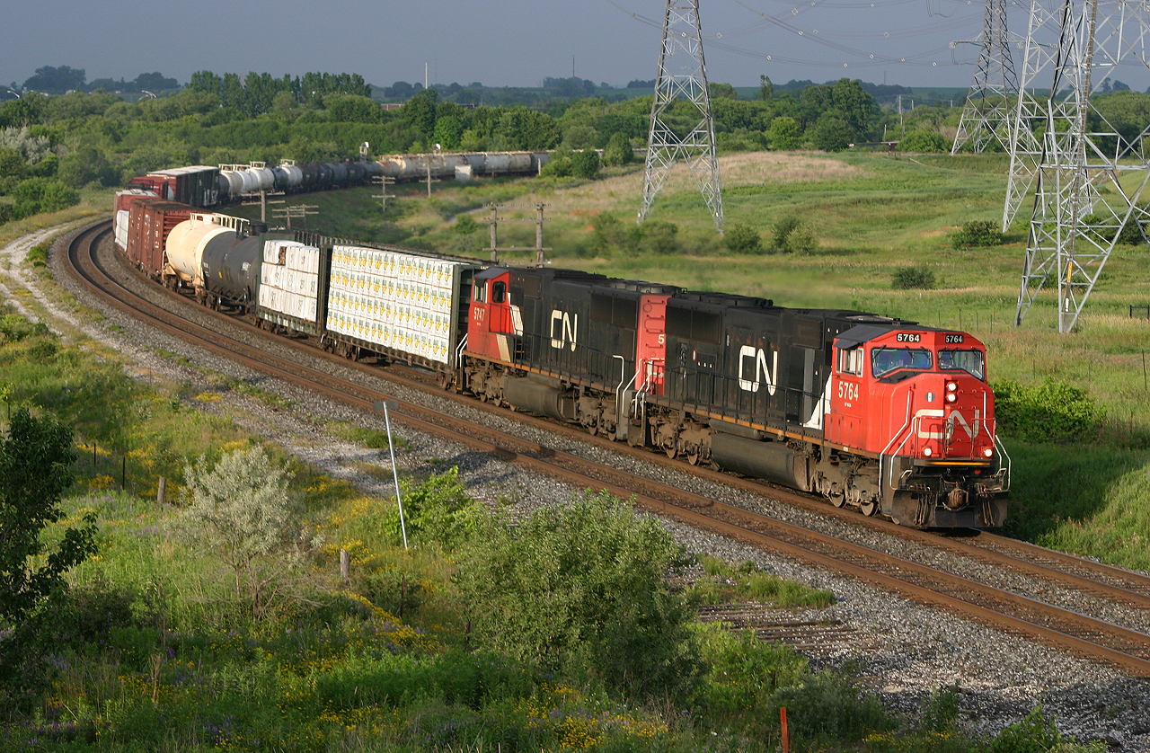 CN 309 rounds the sweeping curve into Bowmanville with a pair of SD75I's