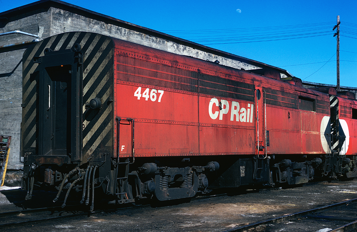 Train 911/912's consist at the Sault Roundhouse.