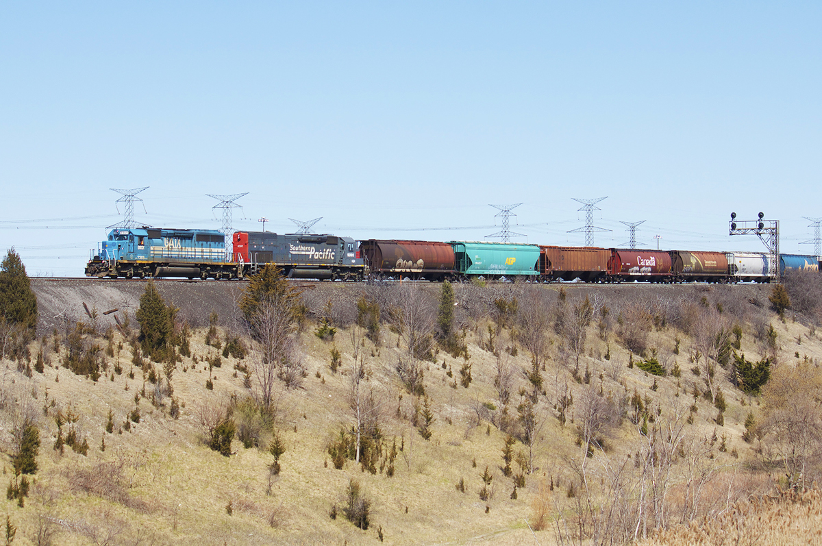 GEXR 431 heads west about to hit the grade at Humber. Always a nice feeling to get pics of members of the SD40 family in 2012.
