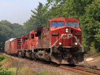 CP 9641 South with train 420-01 rolls towards MacTier for a crew change. 