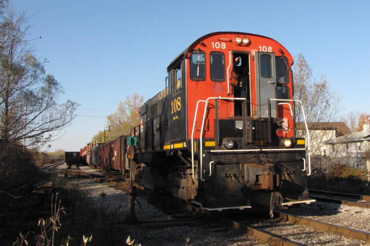 Trillium #108 is seen running through WR Yard in Welland. Taken from the foot path.