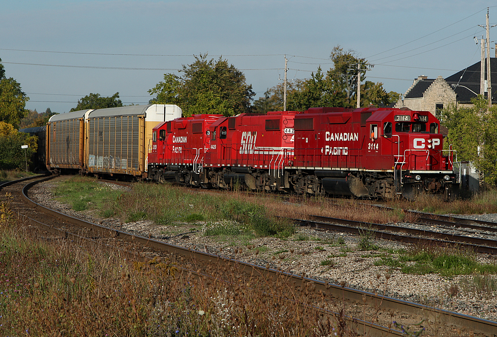 The Wolverton jobs heads for the Waterloo Sub. This train is bound for Hagey yard where it will swap the empty autoracks for ones loaded with Toyota and Lexus vehicles.