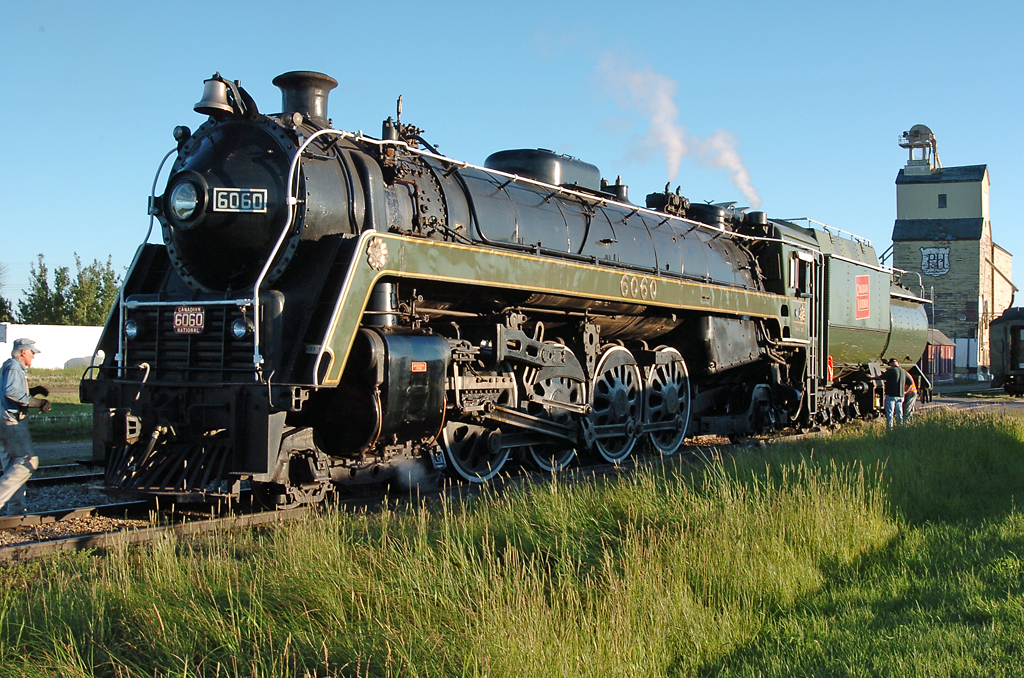 After a run to Big Valley for the "Live Steam Show" where model steam enthusiasts showed off their hobby, 6060 is back in Stettler. Currently as of Sept. 2012, 6060 is no longer operational and in need of repair.