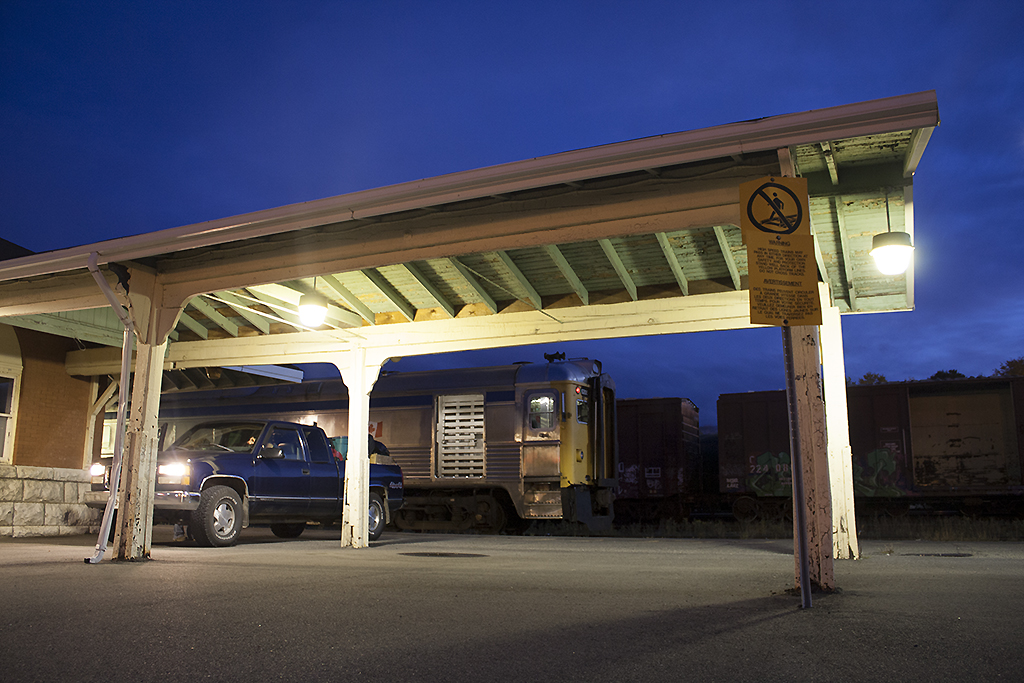 The goods are unloaded, and VIA 6205 awaits to be brought back to the yard