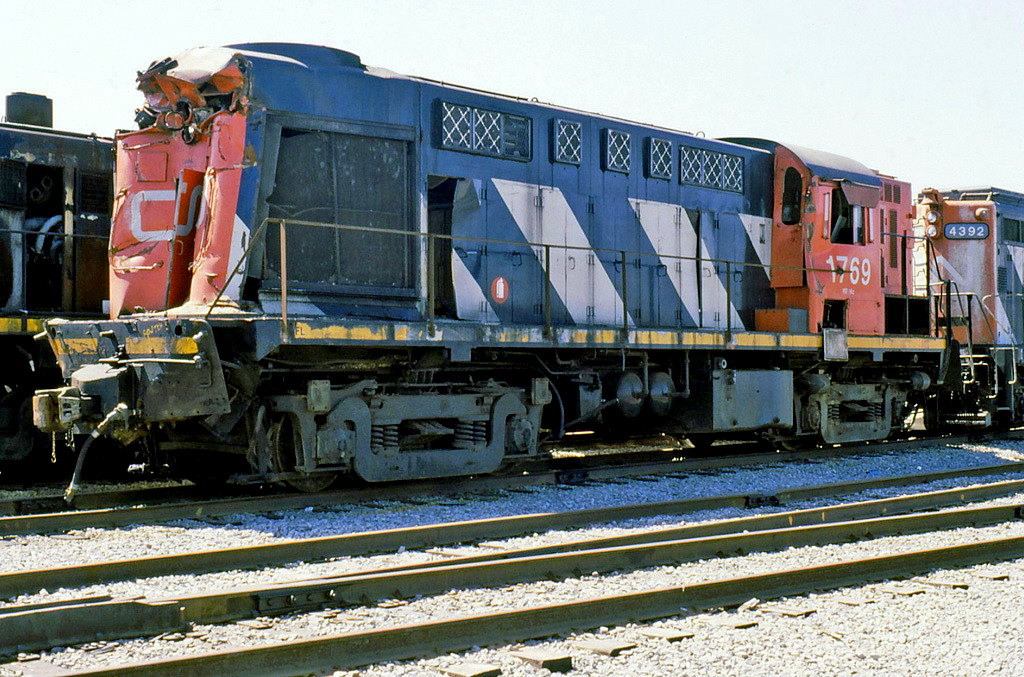 CN 1769 started its life as 3868 in 1960 and ended it in a smash-up 29 years later..