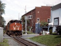 CN 307 hits Heriot st crossing.
