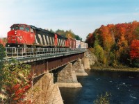 CN 137 crosses the Bécancour river.