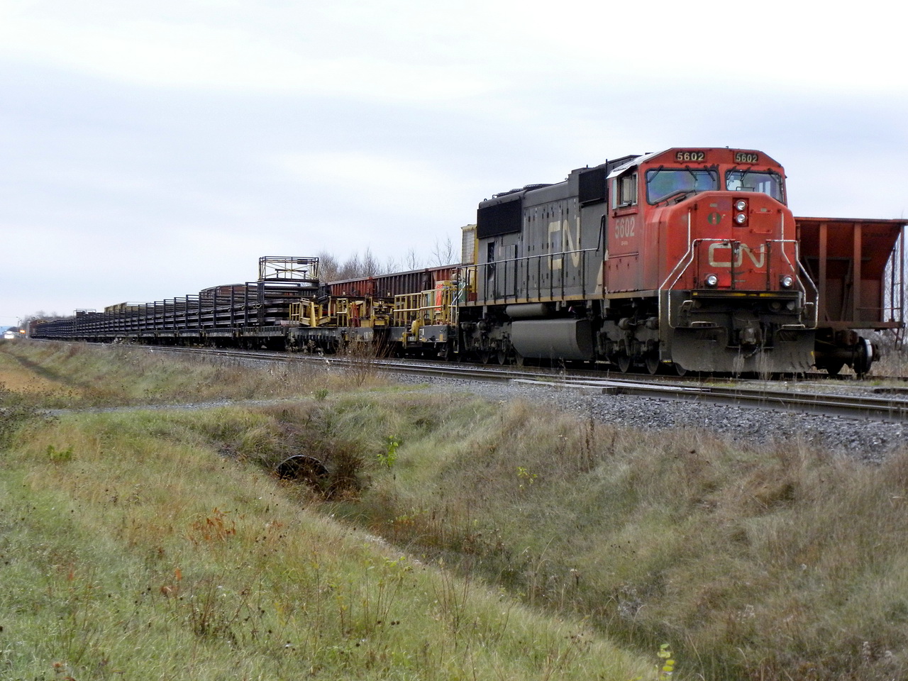 CN 480 will lay new rails on the 25 mile Bec sub.