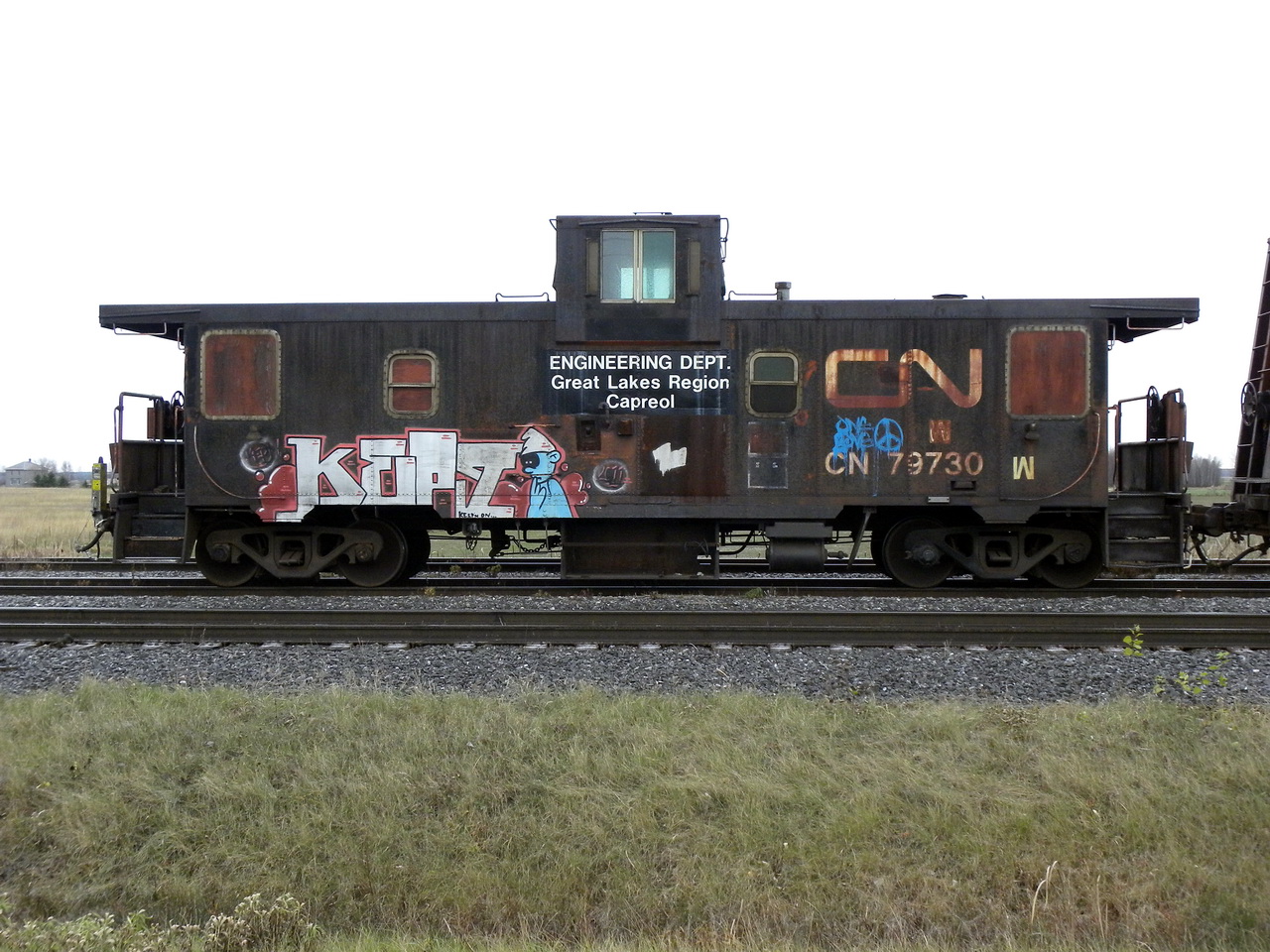 A van from Capreol brings up the rear of this 480.