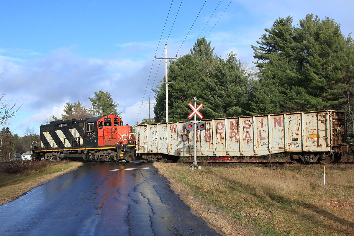 Railpictures.ca Wayne Shaw Photo 595 returning from Washago/Longford