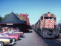 
 It was a glorious fall afternoon as southbound CP 4230 slows up to make a set off at the diminutive yard opposite the station at 1 Avenue Rd. in town.