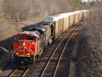 CN 393 rounds the bend as it approaches the Denfield Road bridge after just departing London.