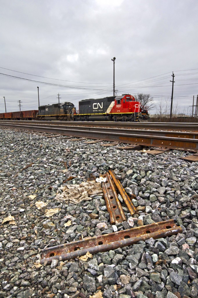 GTW 5937 along with IC 1021 are seen sorting cars at the east end of Belleville.