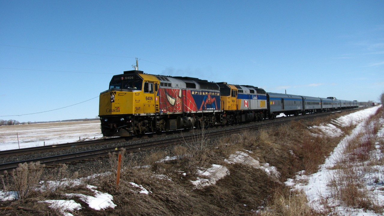 The Canadian westbound with the lead engine sporting the Spiderman2 design.