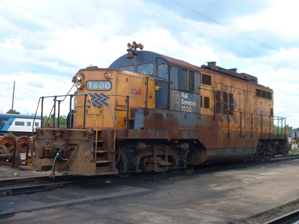 The only thing that does not have a coat of rust on ONR 1600 is the brand new trainline air hose that was just installed.  It may look like crap but it was purring like a kitten and ready for its next assignment.