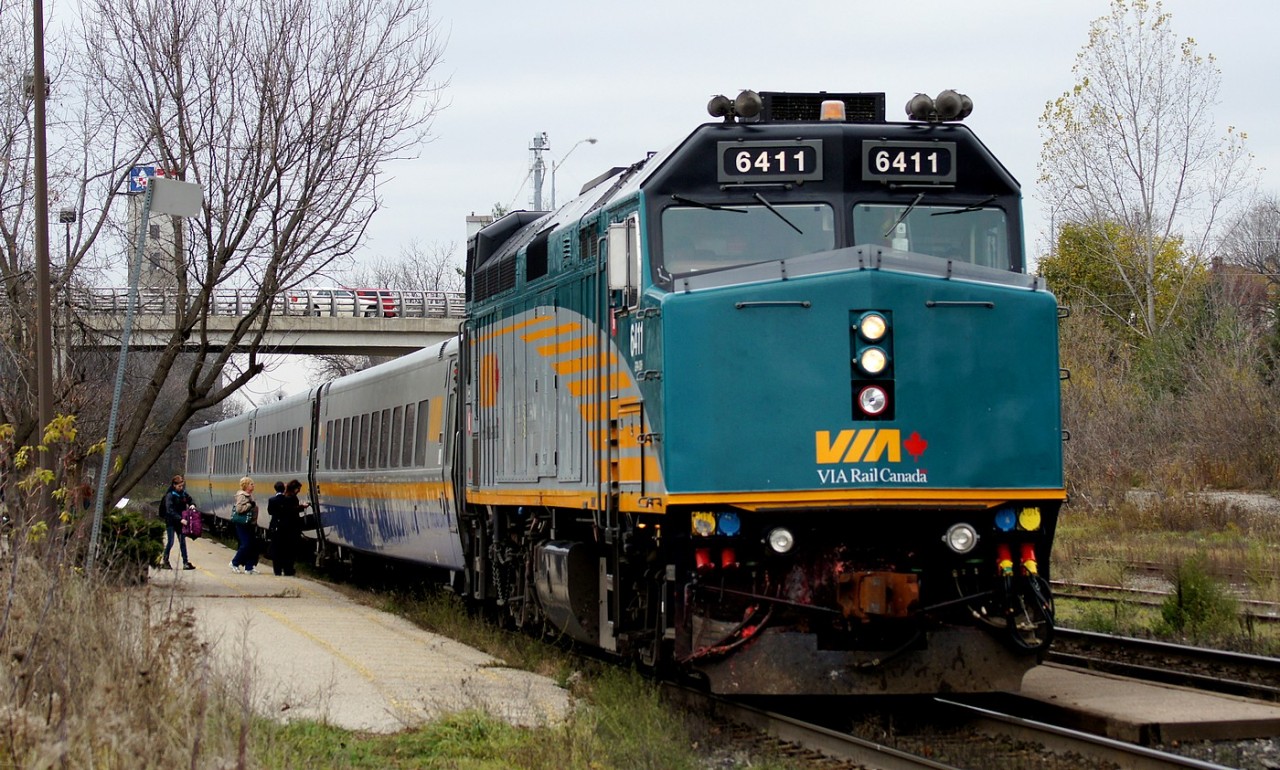 VIA 72 with 6411 makes a station stop on another cold and dull November day in Woodstock Ont