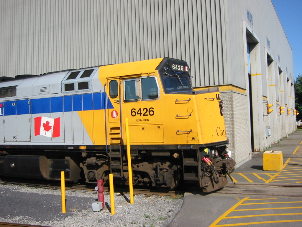 Delivering parts to VIA Rail, I was able to snap this shot on my way out.