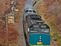 VIA6425 brings up the tail end of the CFL train as they rip up the Newmarket at 70 MPH for Barrie. 
