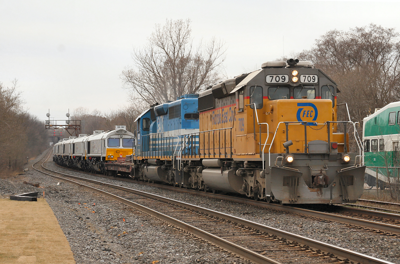 FEC 709 and GSCX 7362 roll through Georgetown hauling an EMD export train, consisting of 8 Euro Cargo Rail locomotives bound for England.