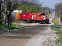 OSR 1614 with CP 6411 during test and shown here switching the Cami Plant, Ingersoll Ontario.  4pm March 30th 2010.  OSR during this stage were busy installing 'Smart Start' on CP's behalf - such as CP 6411.