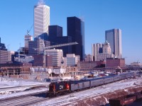 CN 8516 shuffles a Tempo trainset between the coach yard and the station.